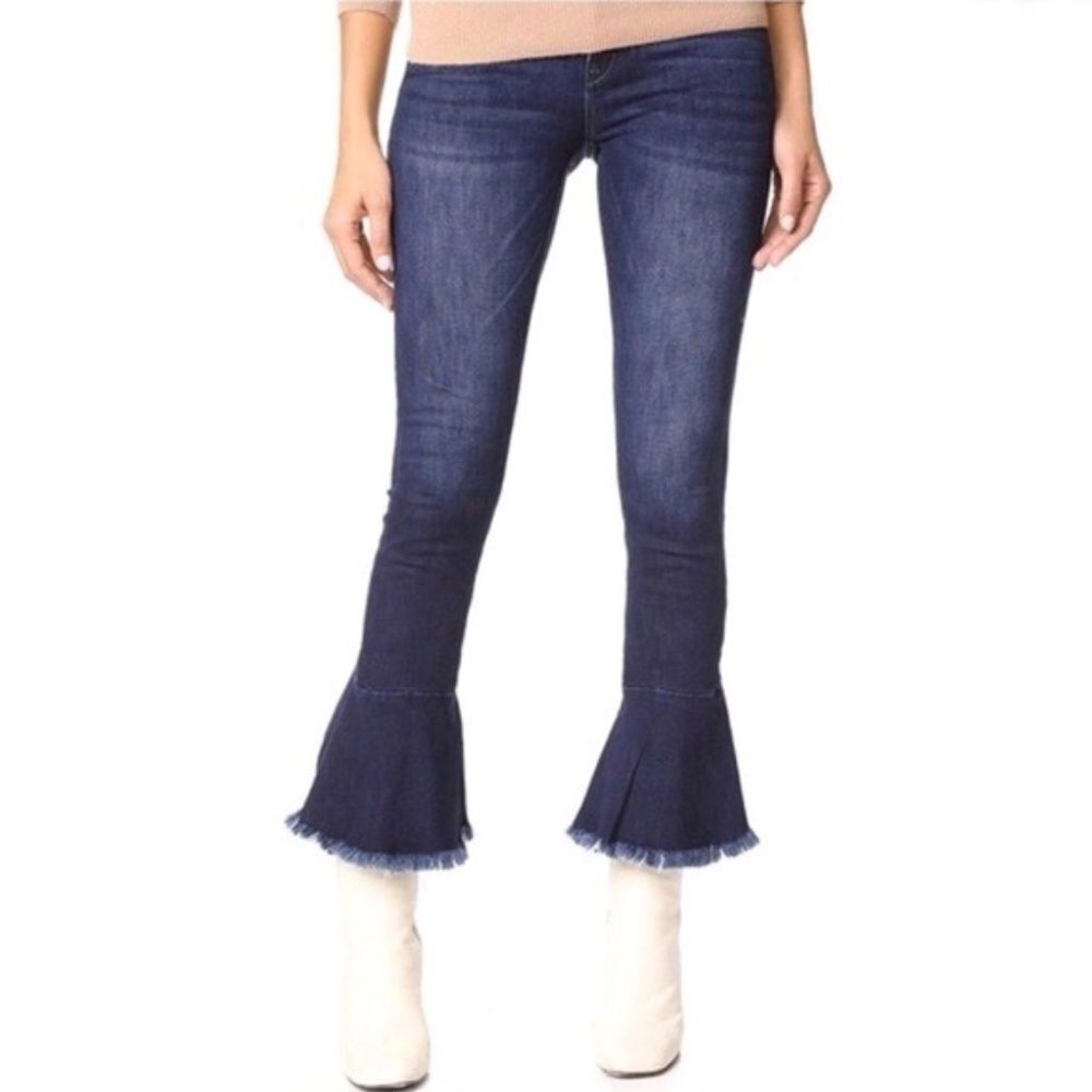 Blank NYC Ruffle Flare Hem Crop Jeans Sz‎ 28